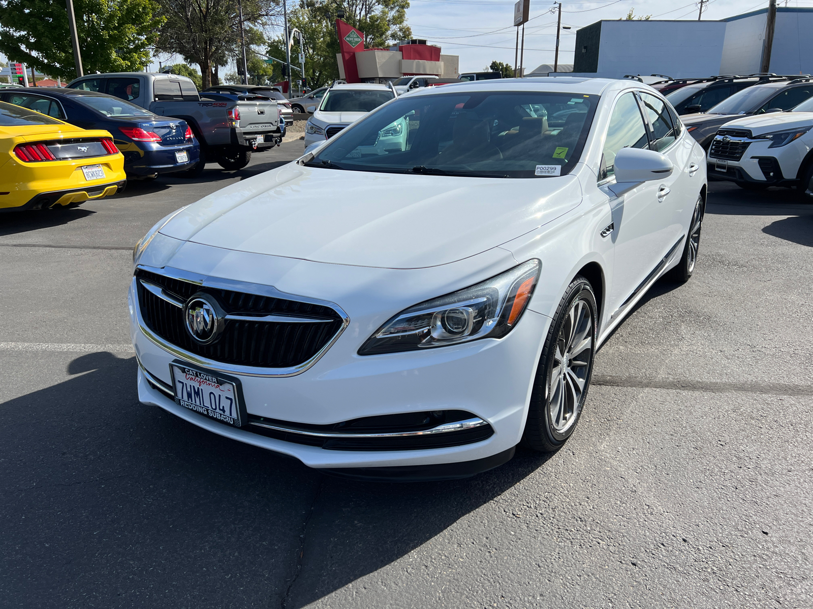 2017 Buick LaCrosse Essence 1