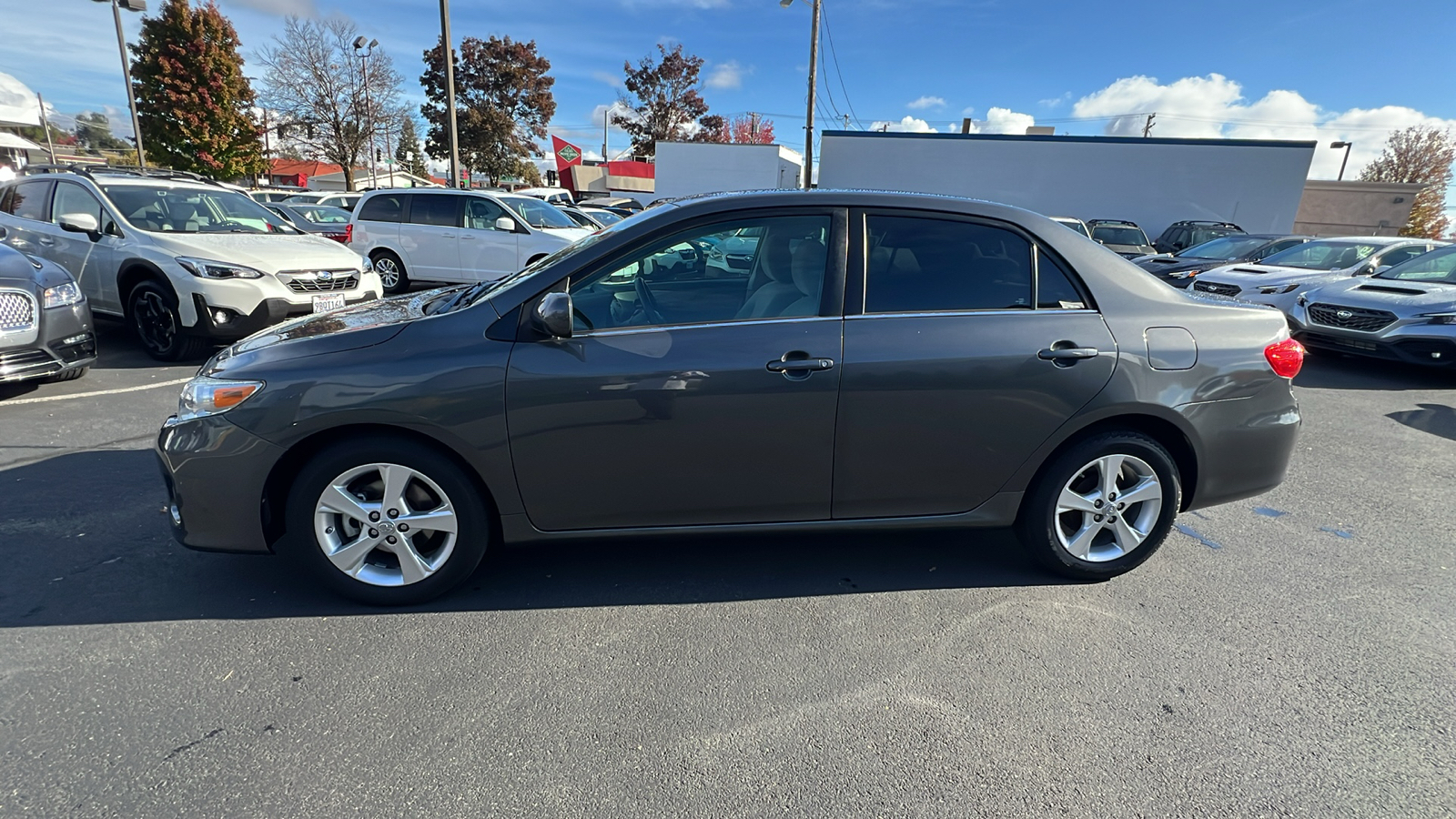 2013 Toyota Corolla LE 8