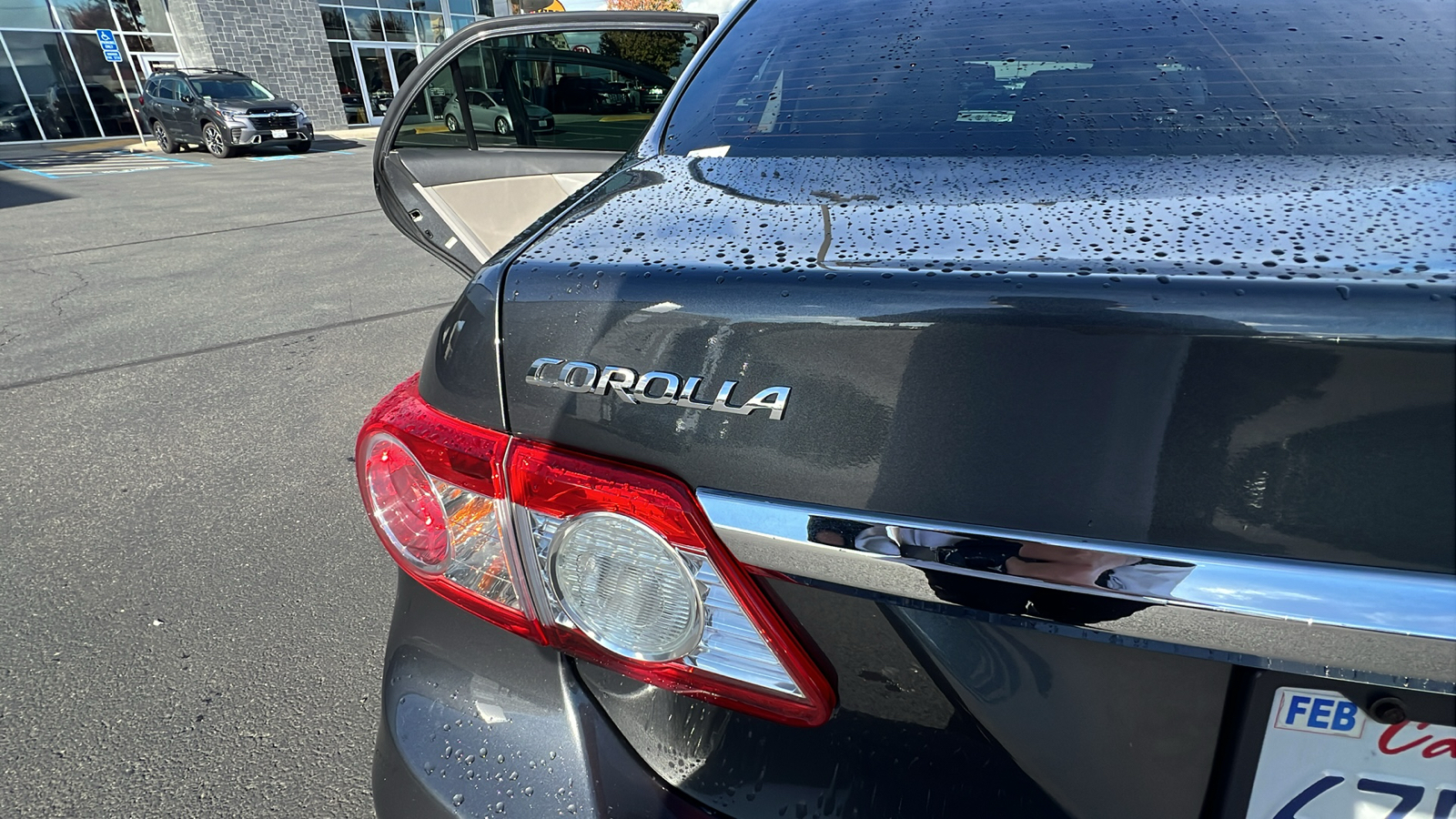 2013 Toyota Corolla LE 13