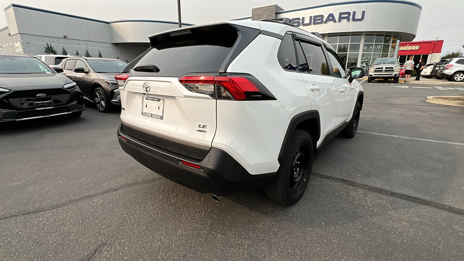 2020 Toyota RAV4 LE 4