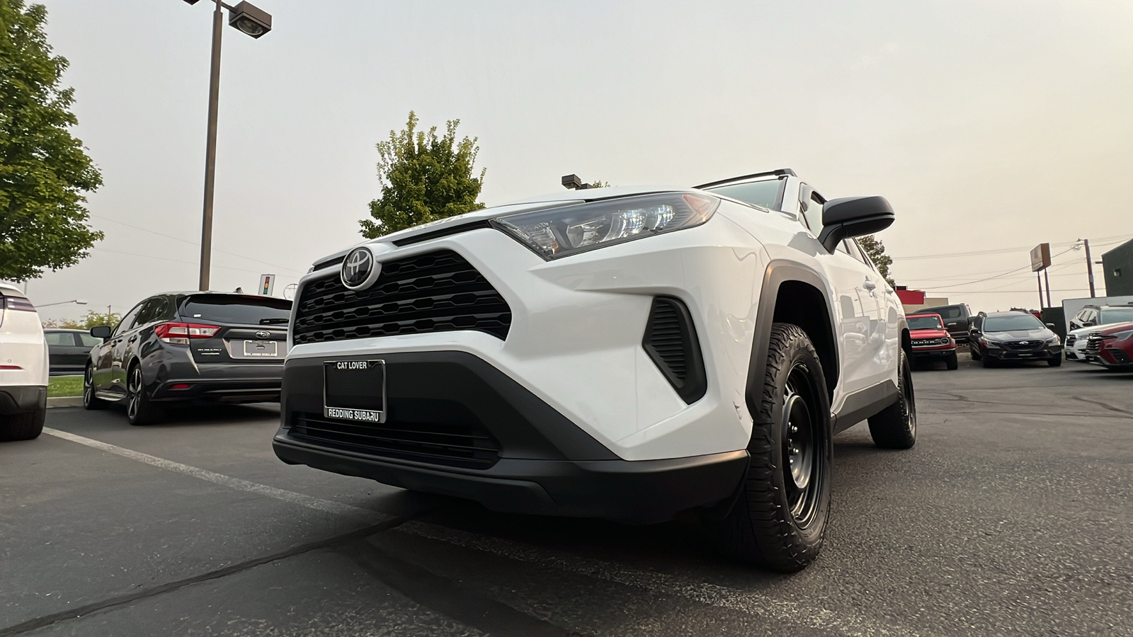 2020 Toyota RAV4 LE 10