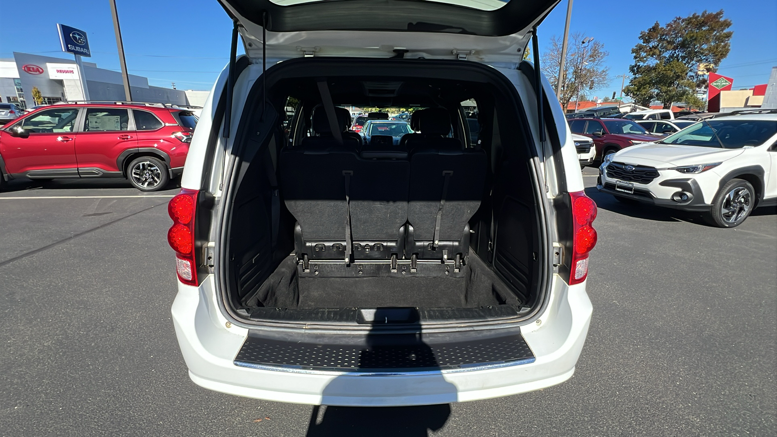 2016 Dodge Grand Caravan R/T 6