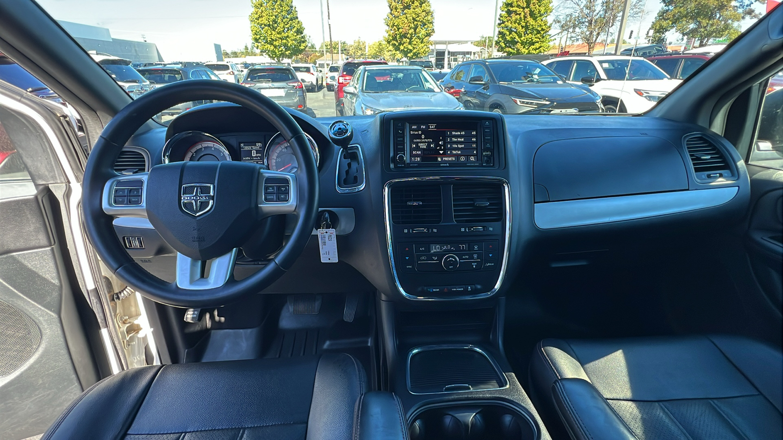 2016 Dodge Grand Caravan R/T 15