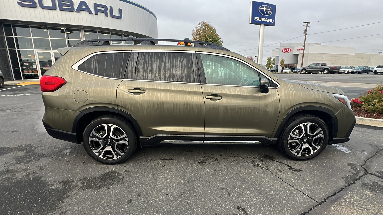 2023 Subaru Ascent Limited 3