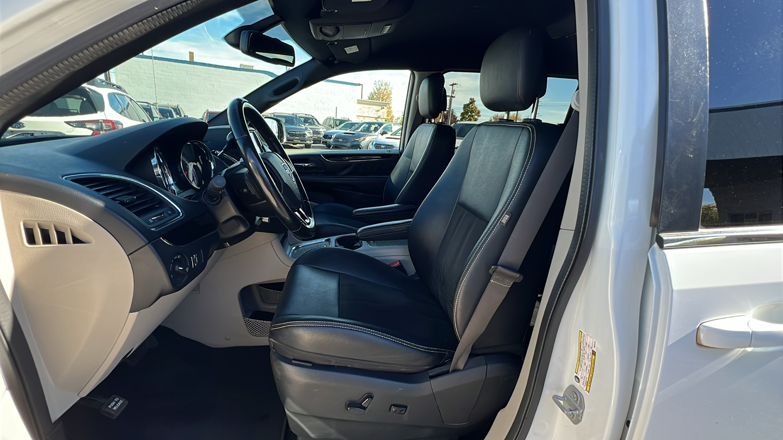 2019 Dodge Grand Caravan SXT 30