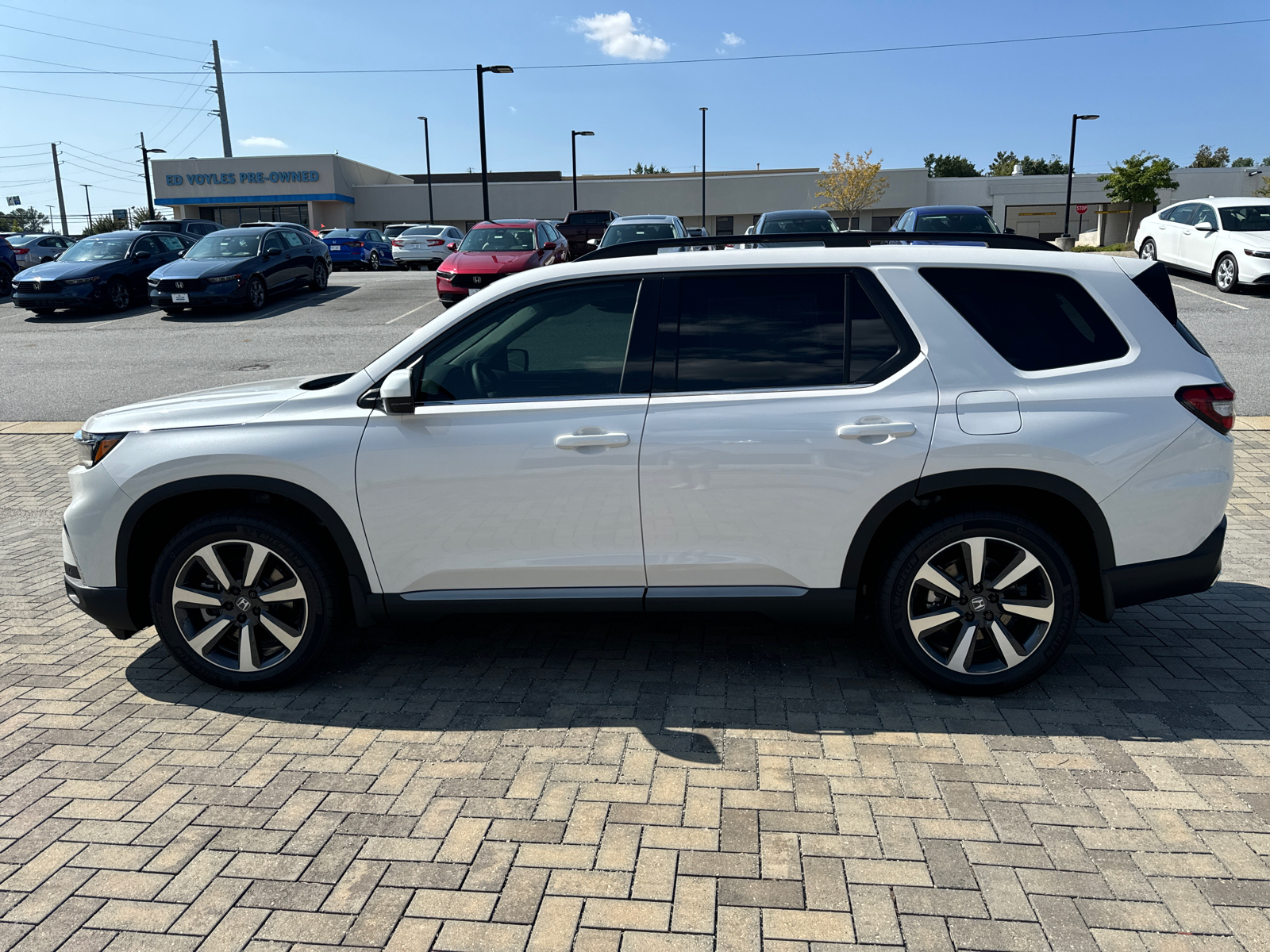 2025 Honda Pilot Touring 4