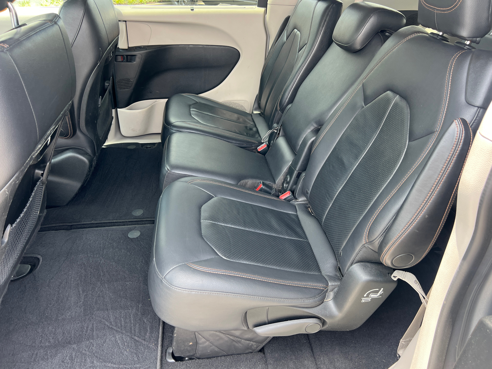 2018 Chrysler Pacifica Touring L 12