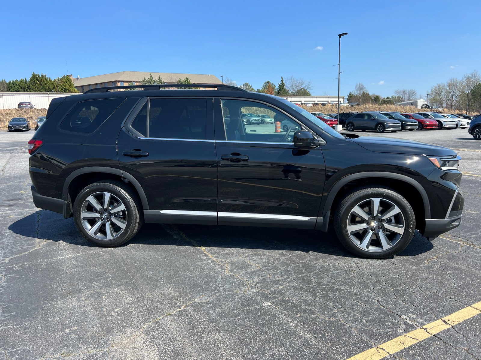 2025 Honda Pilot Touring 8