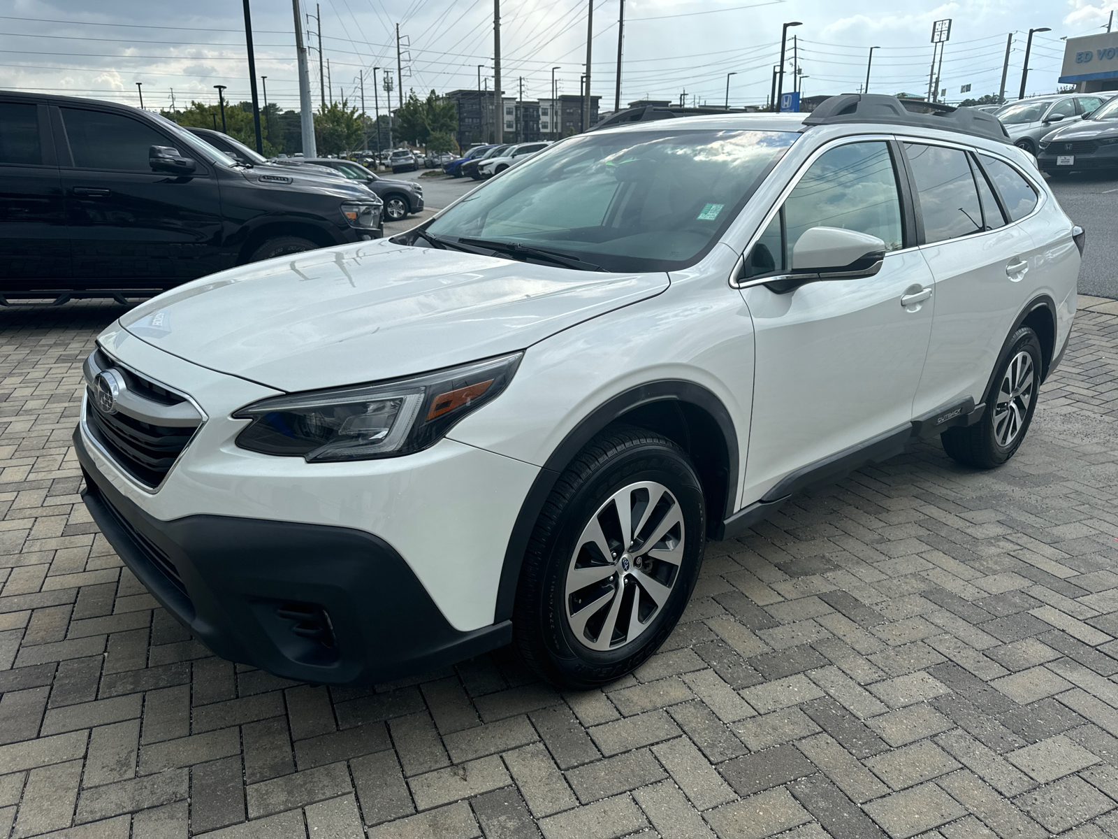 2020 Subaru Outback Premium 3