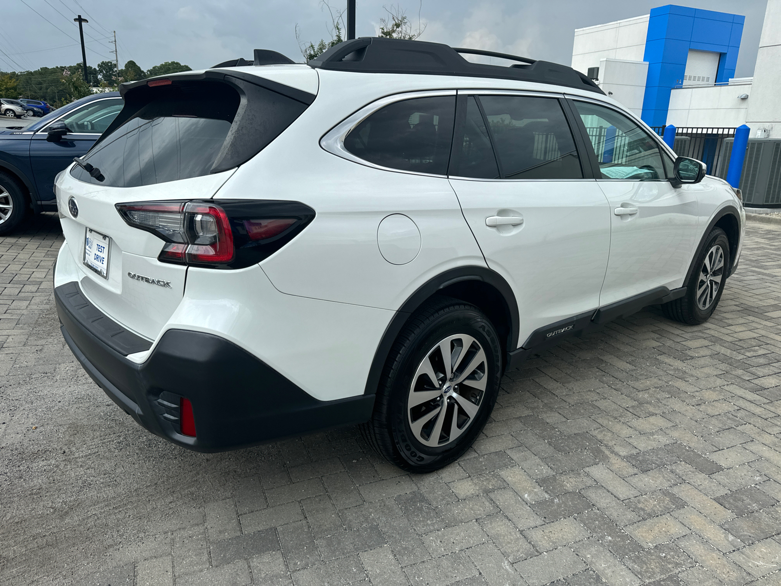 2020 Subaru Outback Premium 7