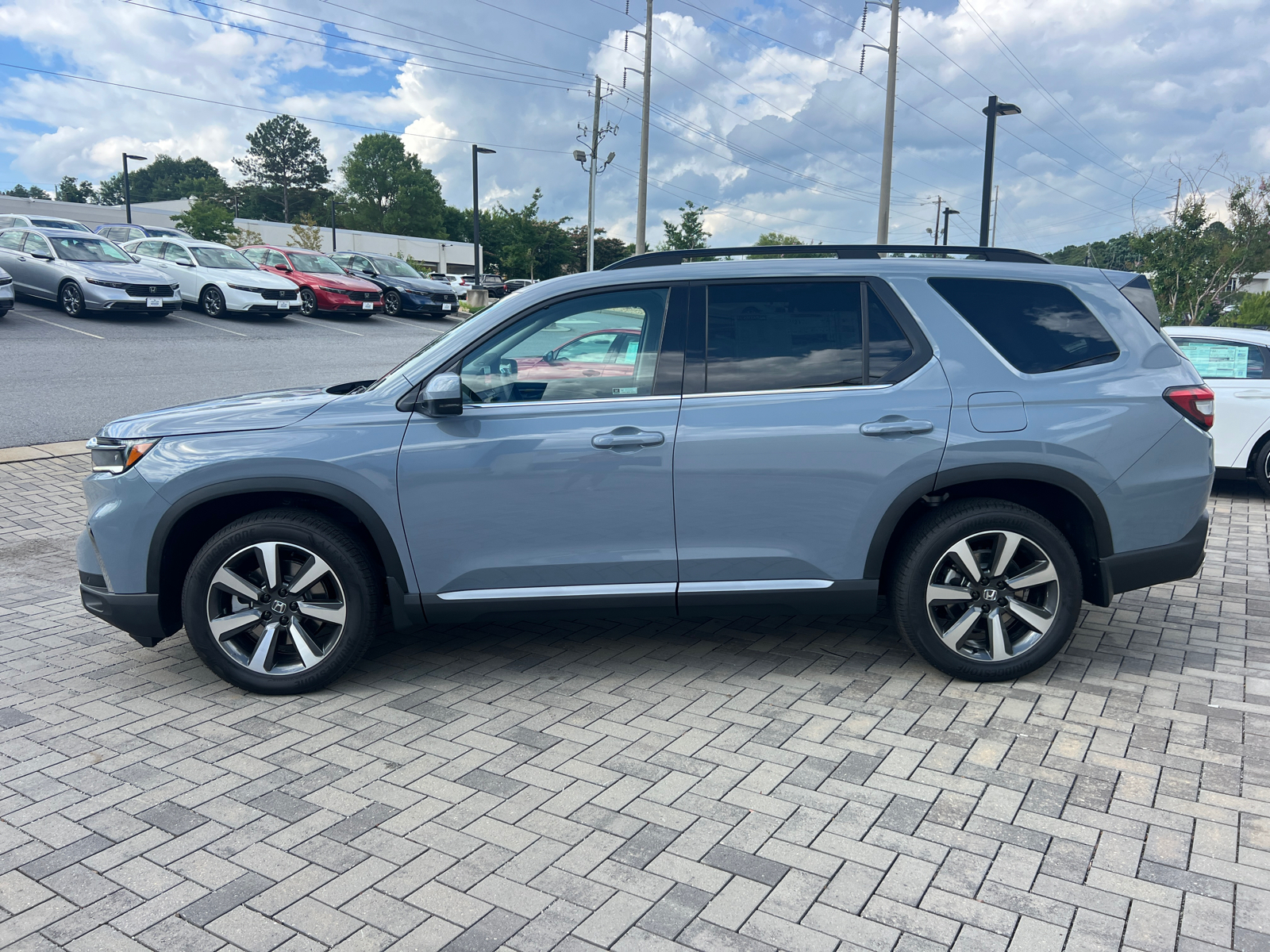 2025 Honda Pilot Touring 4