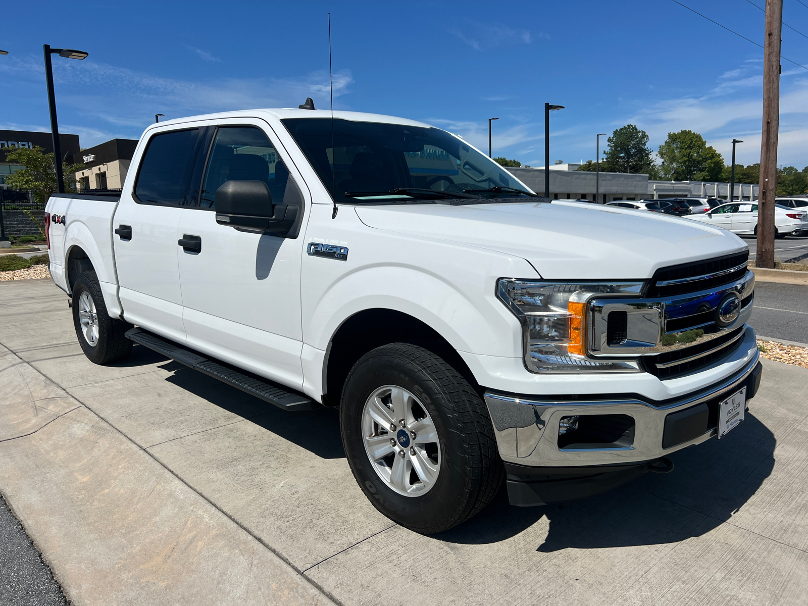 2019 Ford F-150 XLT 1