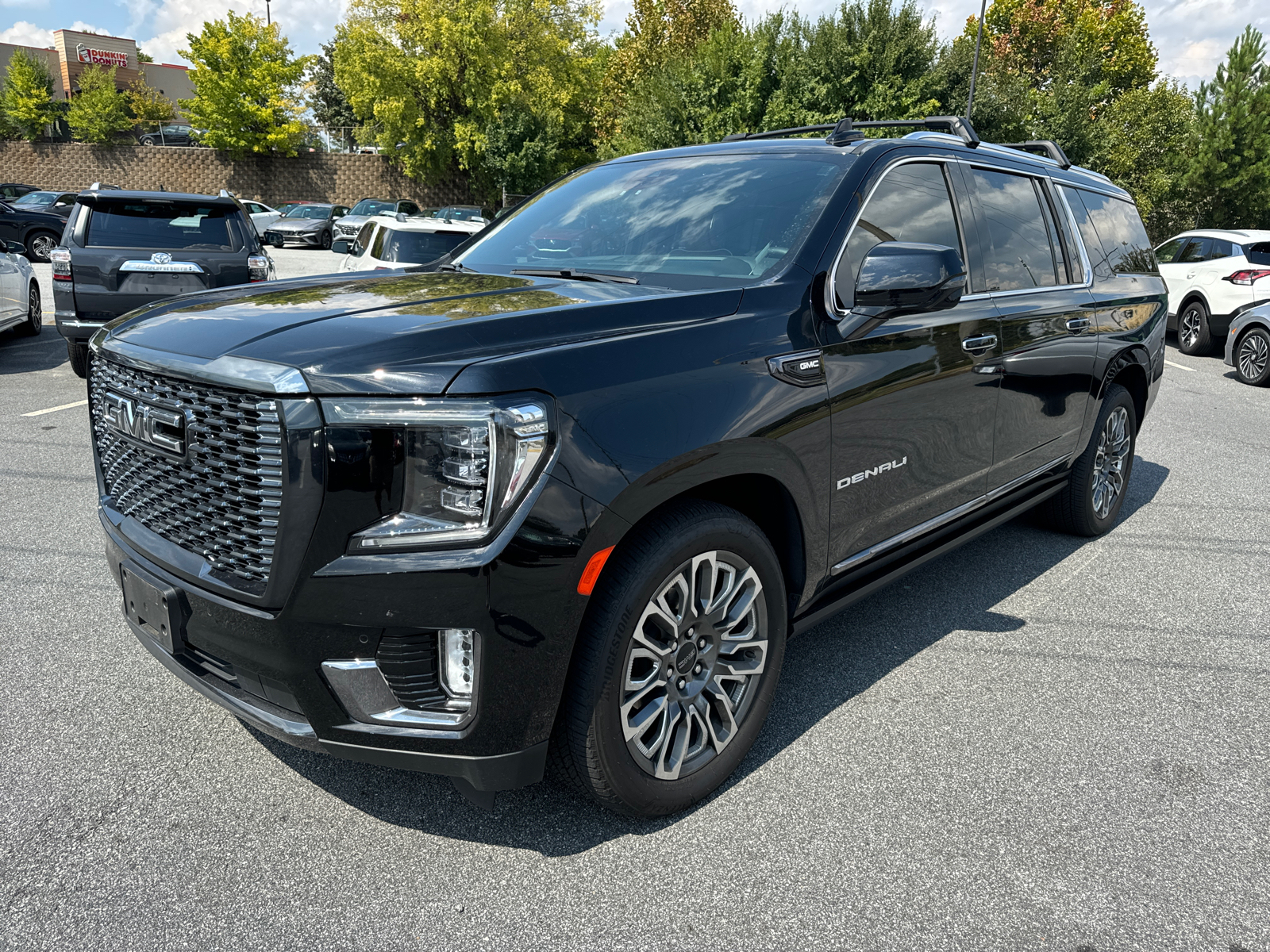 2023 GMC Yukon XL Denali Ultimate 3