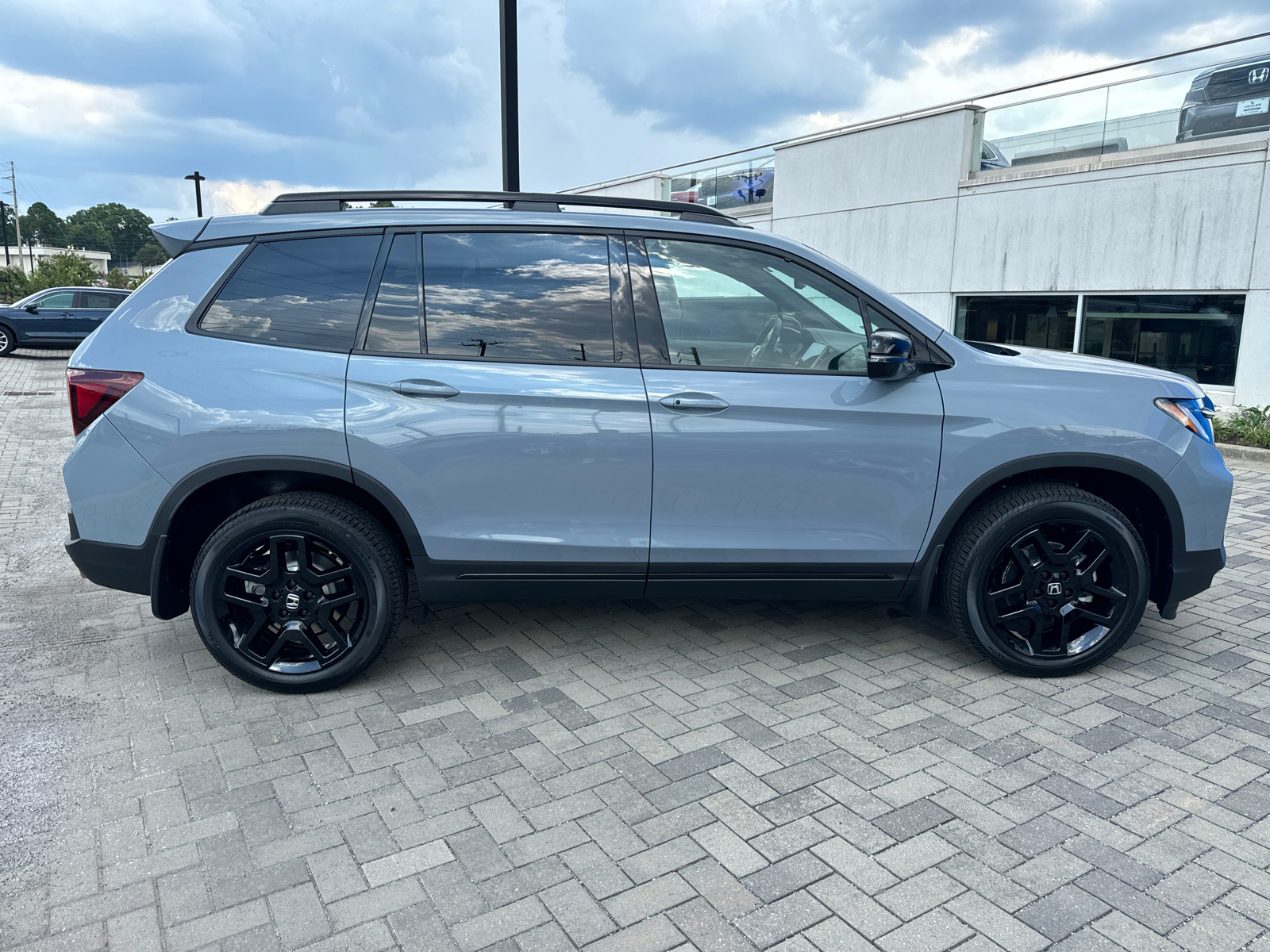 2025 Honda Passport Black Edition 8