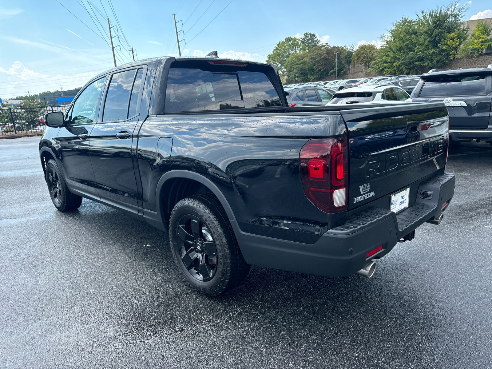 2025 Honda Ridgeline Black Edition 5