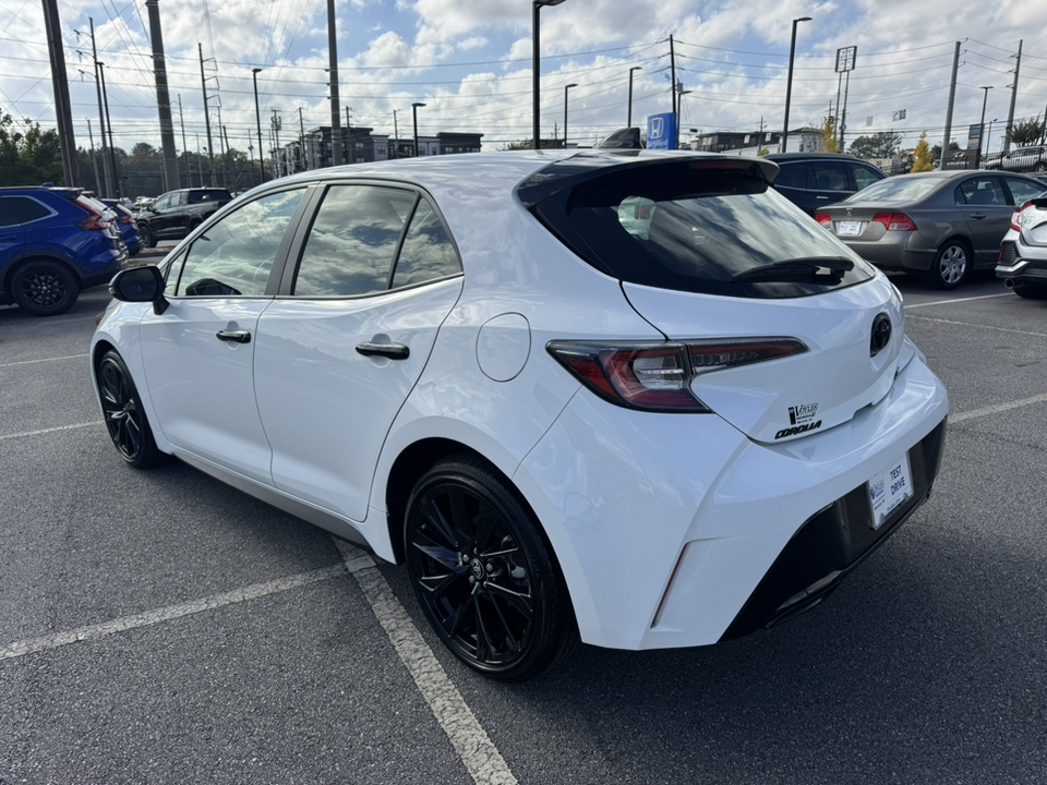 2022 Toyota Corolla Hatchback SE Nightshade 5