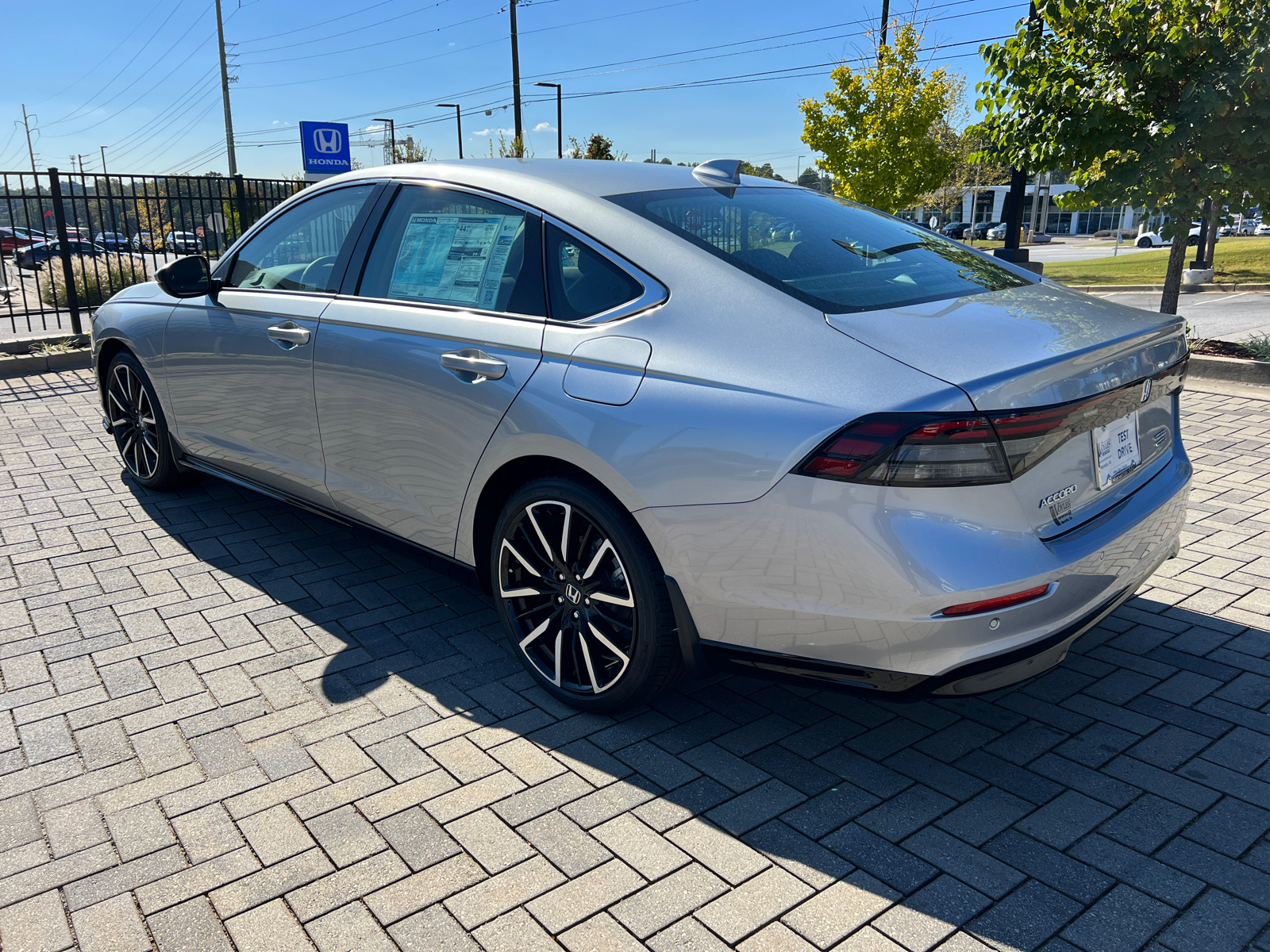 2024 Honda Accord Hybrid Touring 5