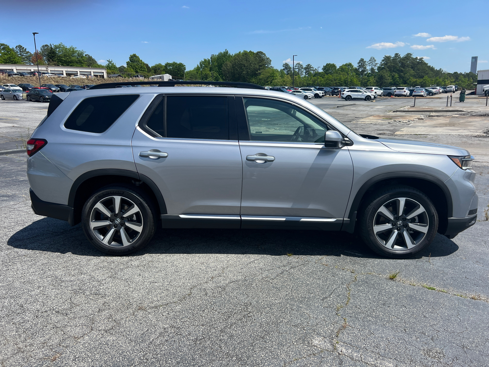 2025 Honda Pilot Touring 8