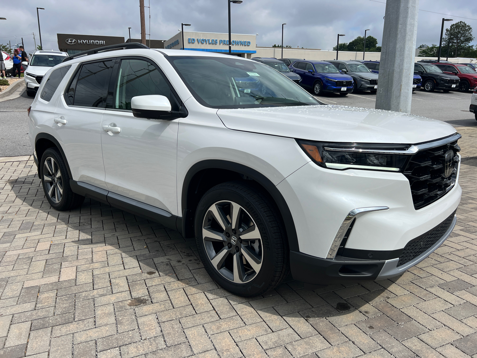 2025 Honda Pilot Elite 1