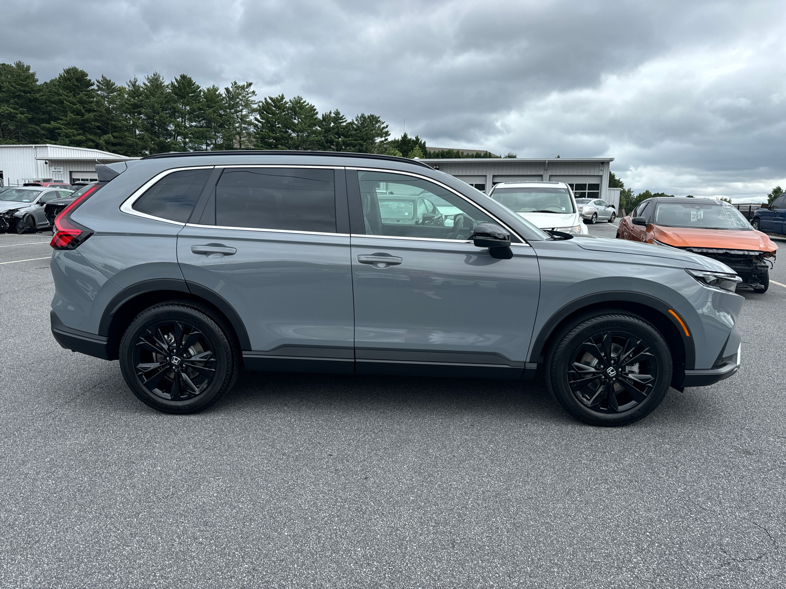 2025 Honda CR-V Hybrid Sport Touring 8