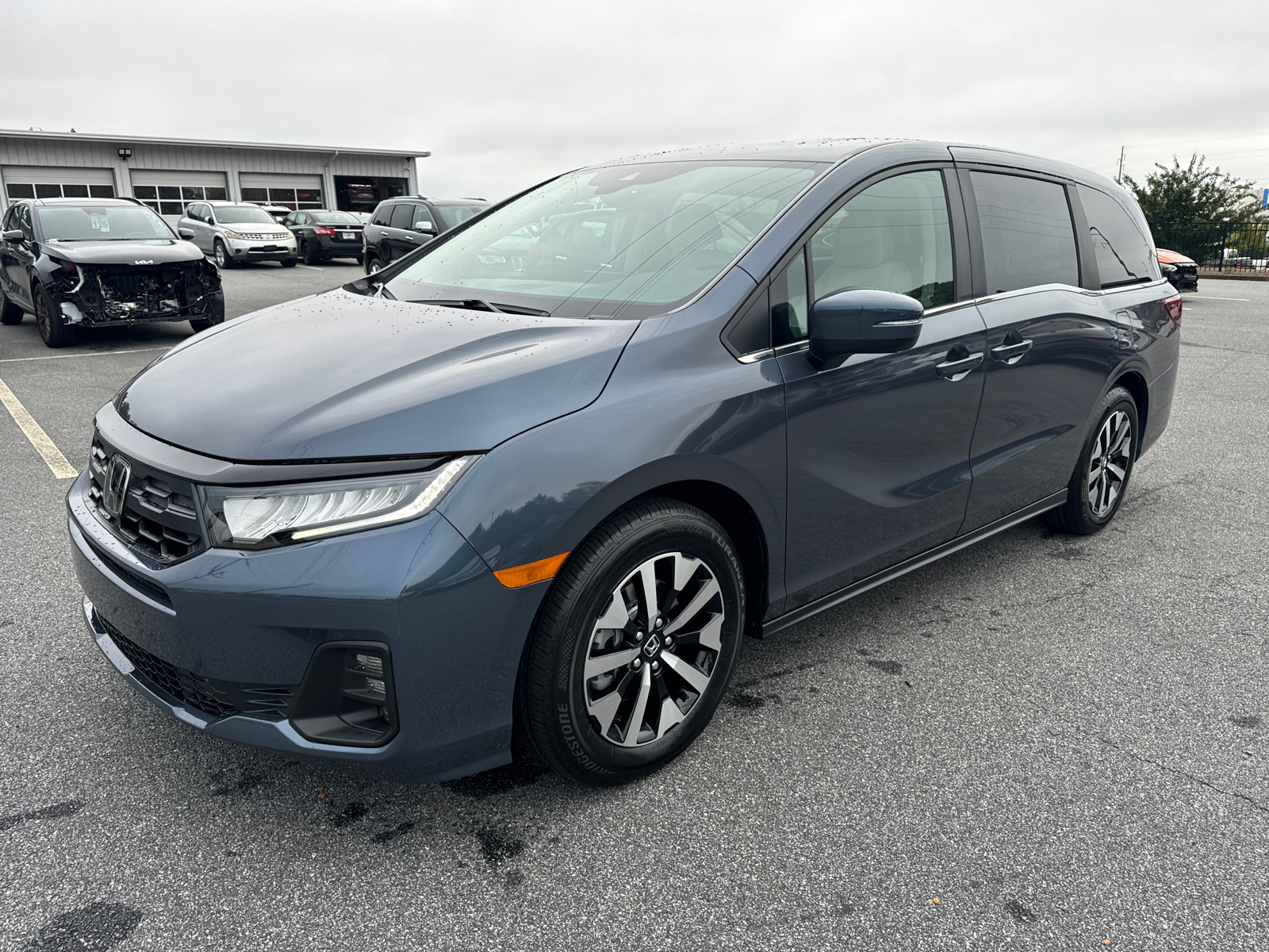 2025 Honda Odyssey EX-L 3