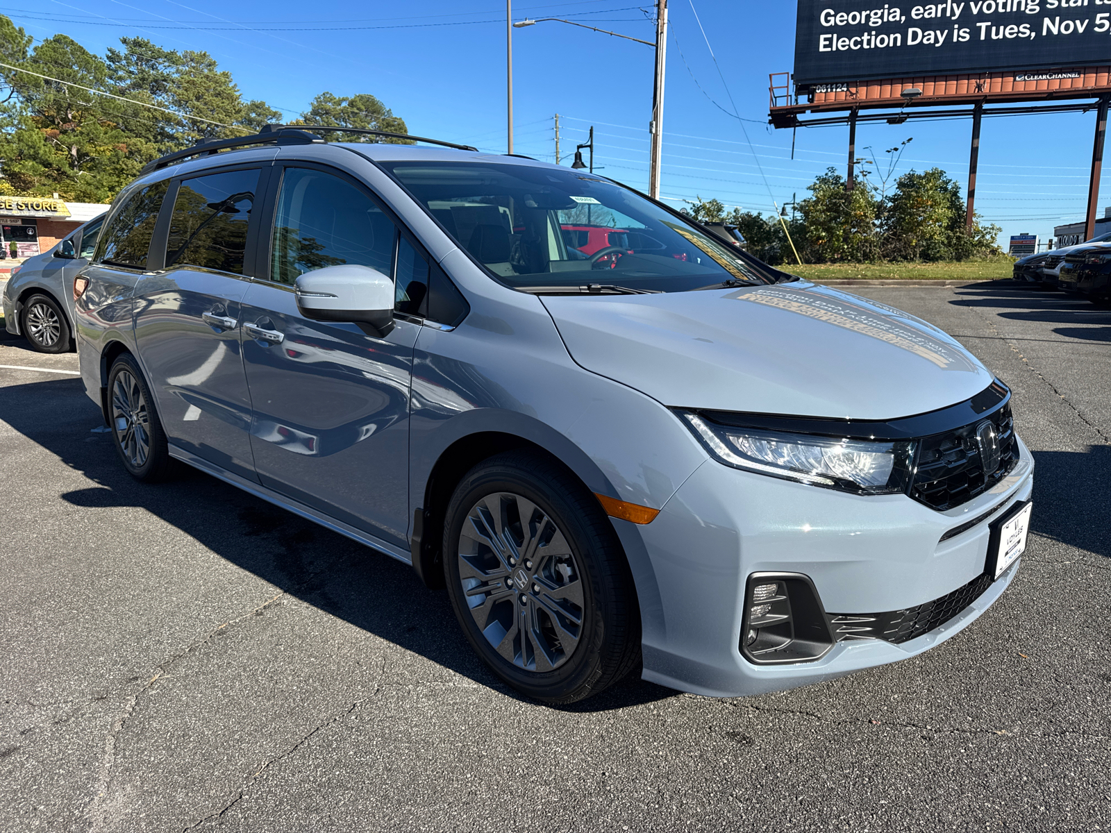 2025 Honda Odyssey Touring 1