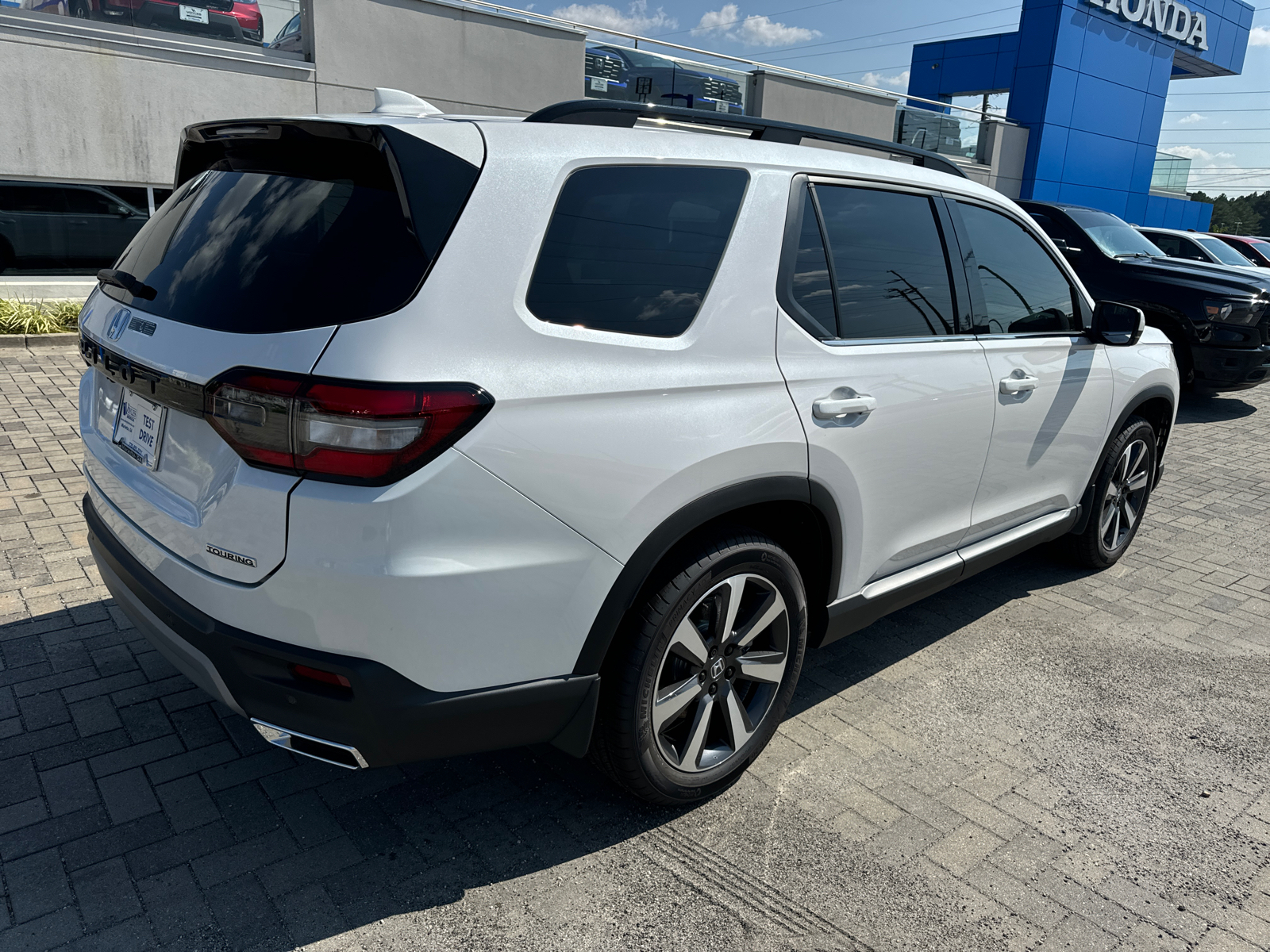 2025 Honda Pilot Touring 7