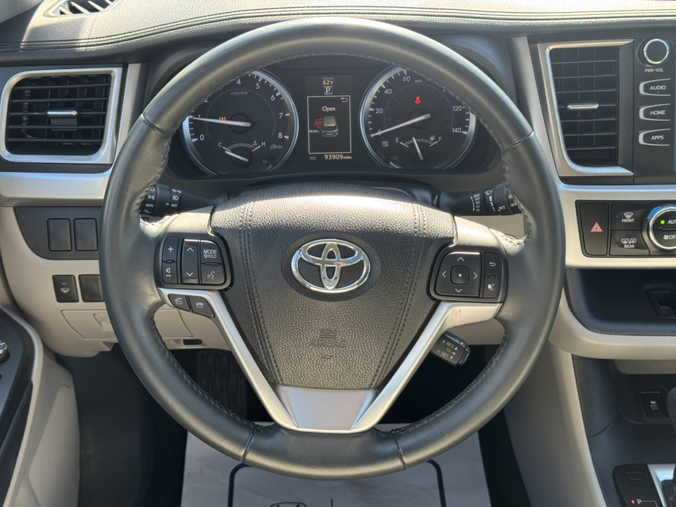 2016 Toyota Highlander XLE 16