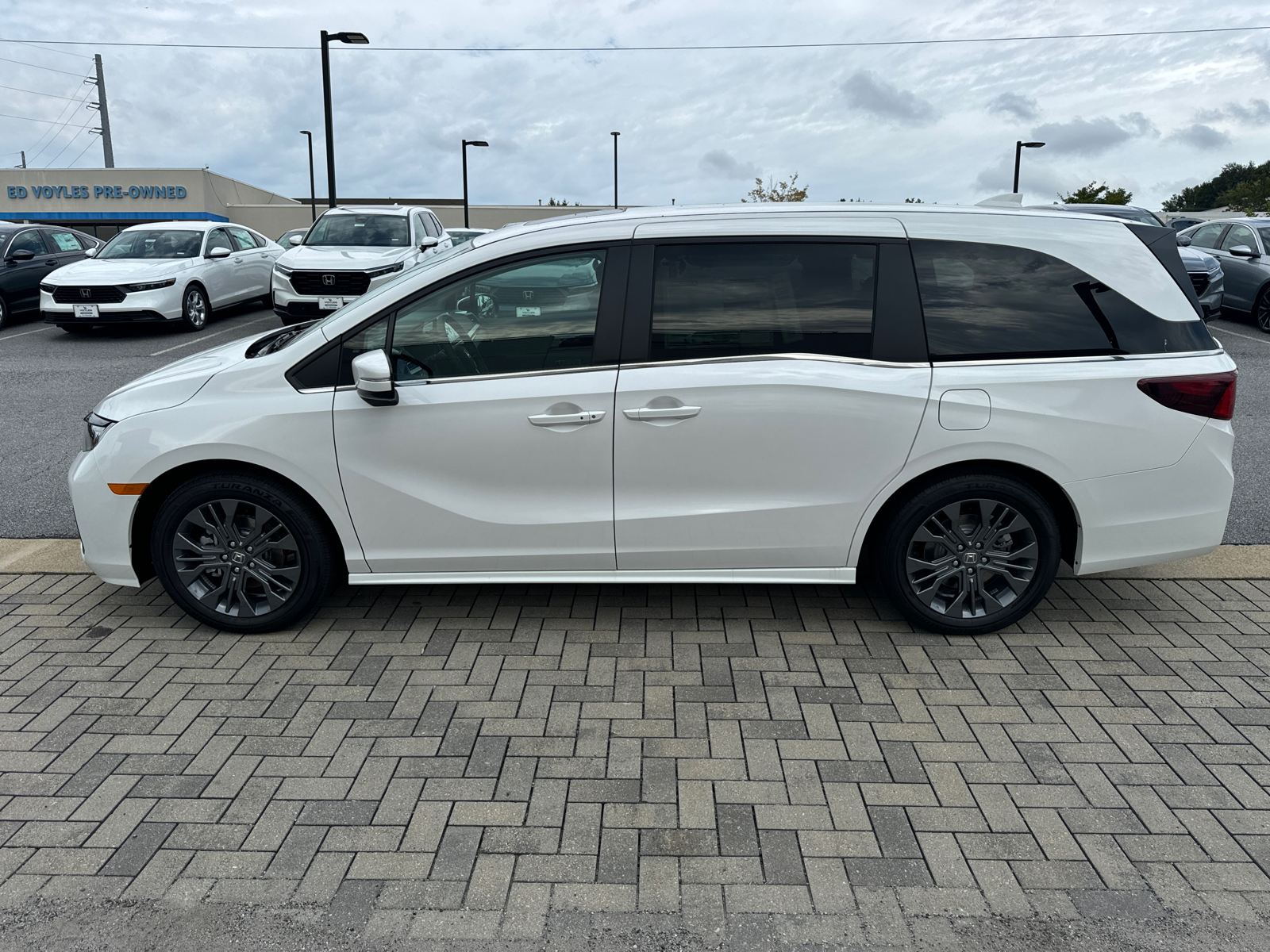 2025 Honda Odyssey Touring 4