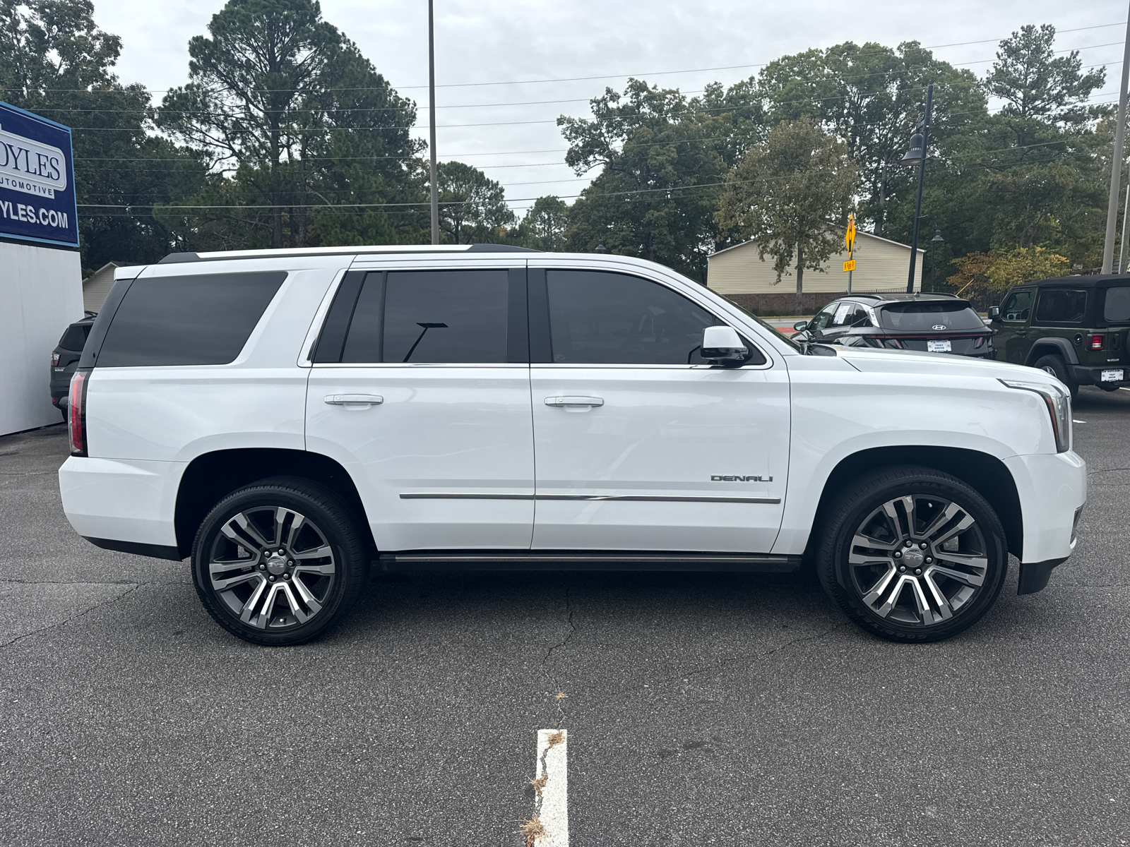 2018 GMC Yukon Denali 8