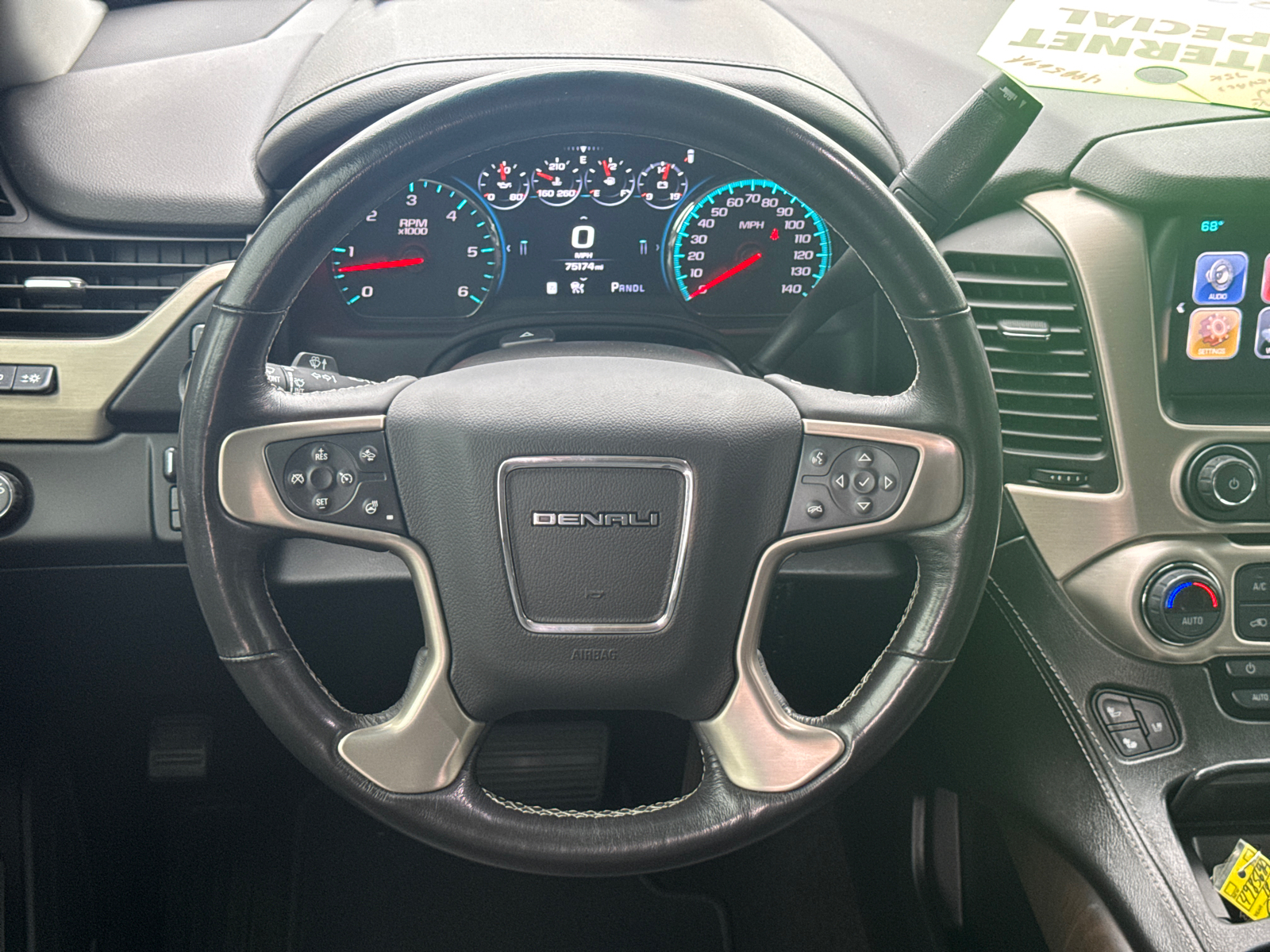 2018 GMC Yukon Denali 16