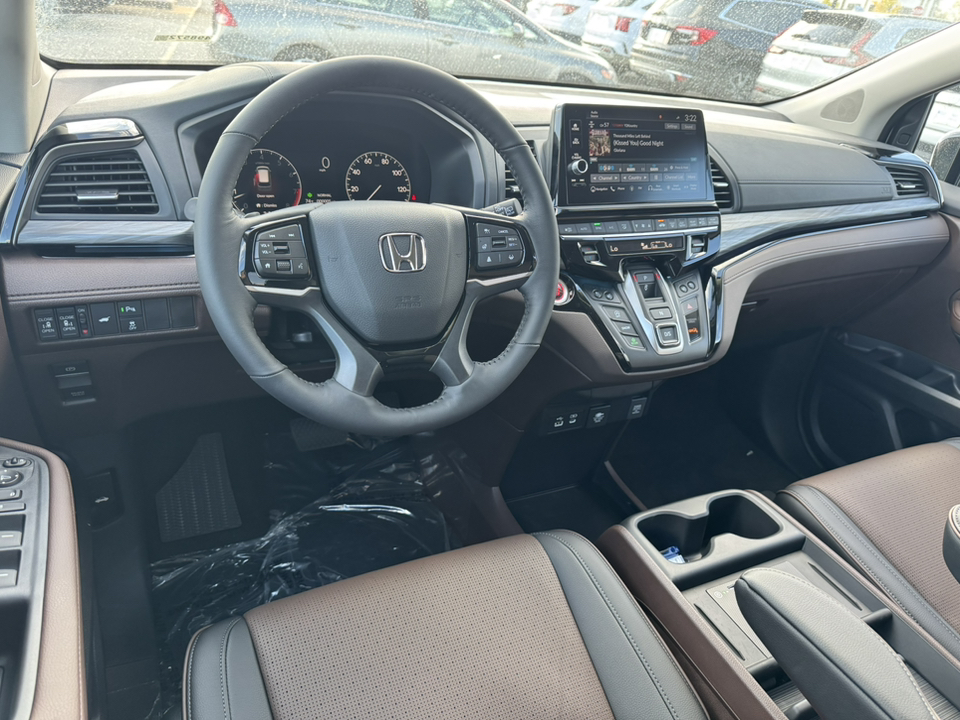 2025 Honda Odyssey Elite 13