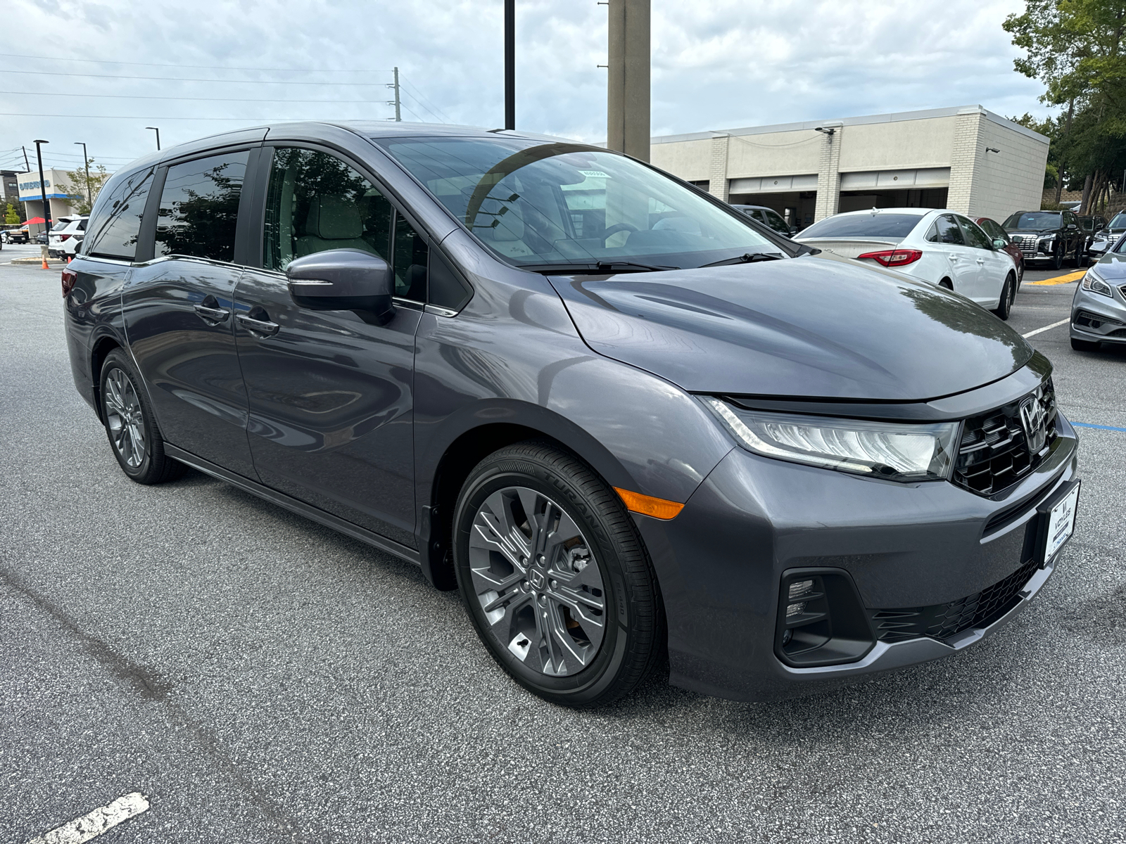 2025 Honda Odyssey Touring 1