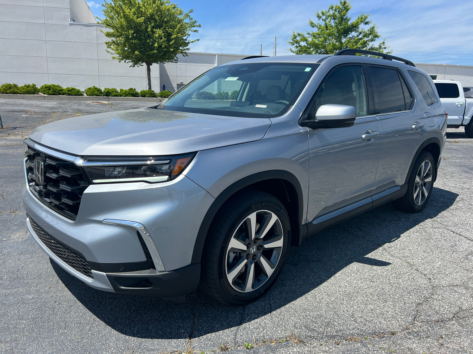 2025 Honda Pilot Touring 3