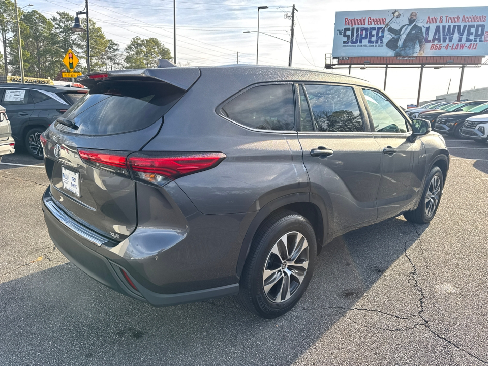 2022 Toyota Highlander XLE 7