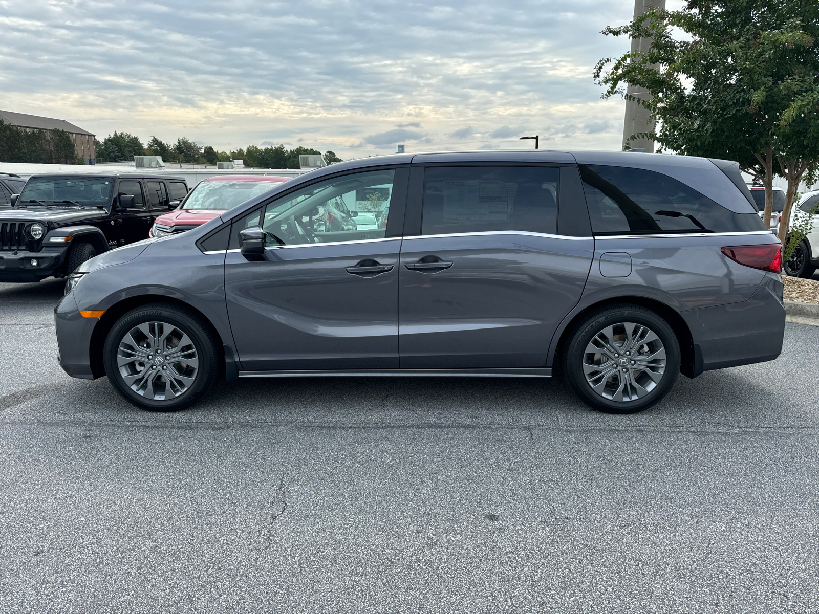 2025 Honda Odyssey Touring 4