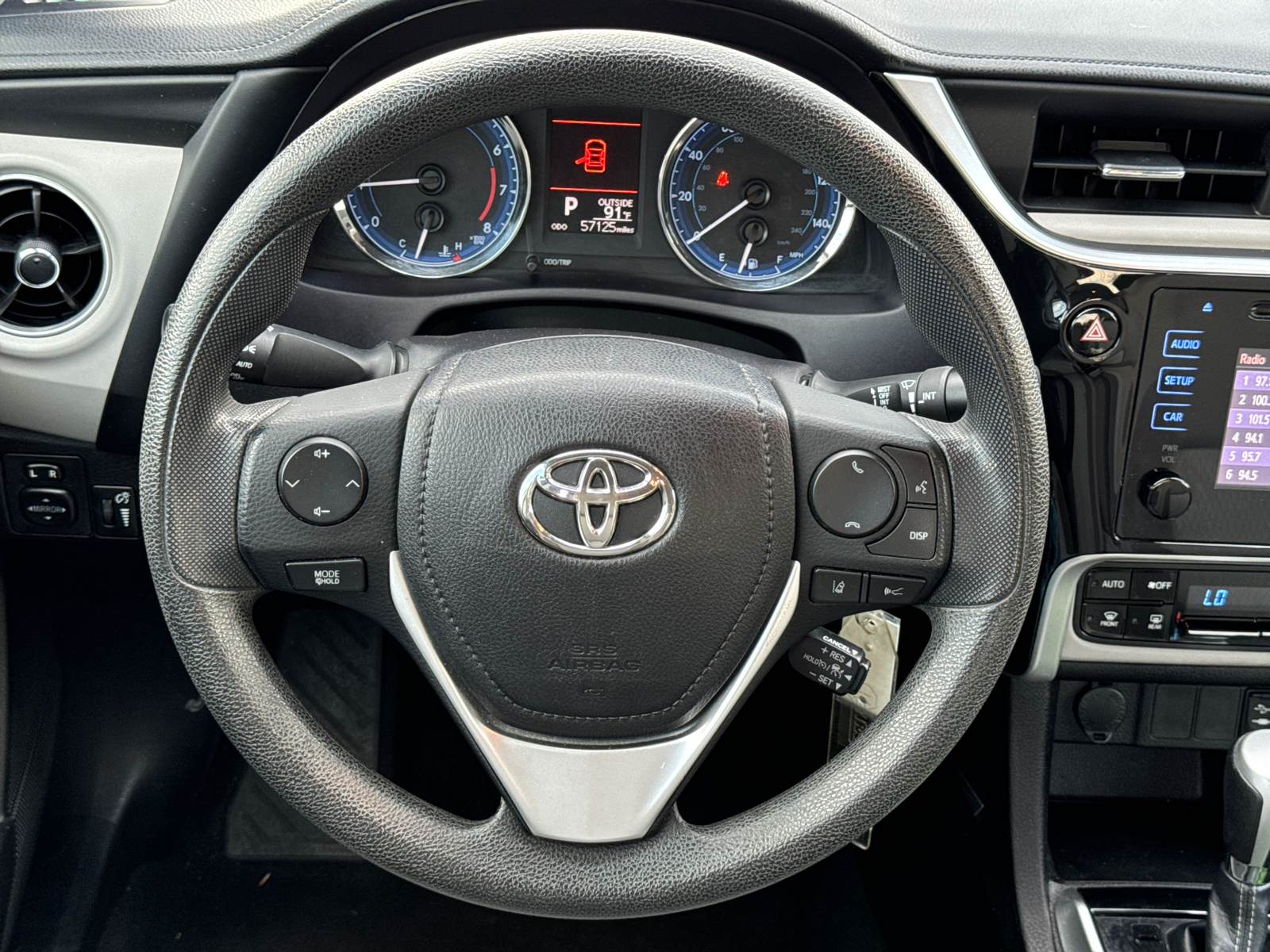 2018 Toyota Corolla LE 16