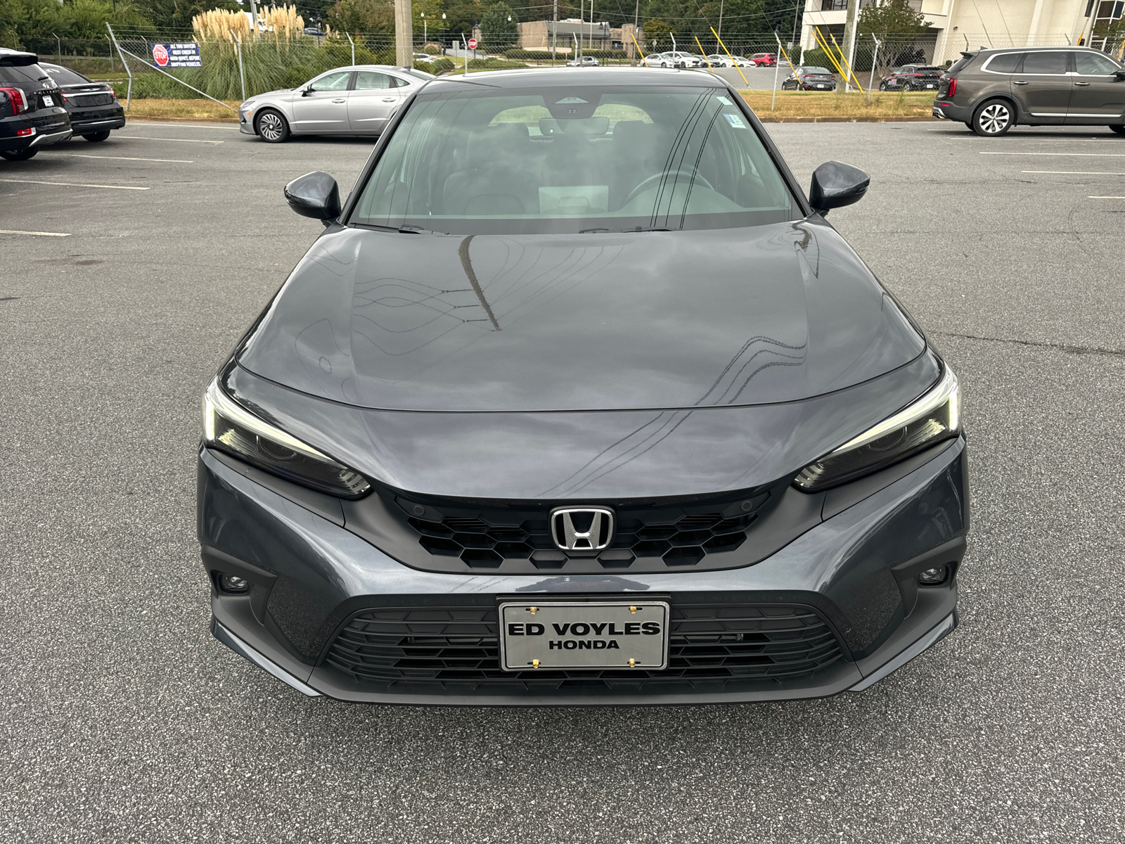 2022 Honda Civic Hatchback Sport Touring 2