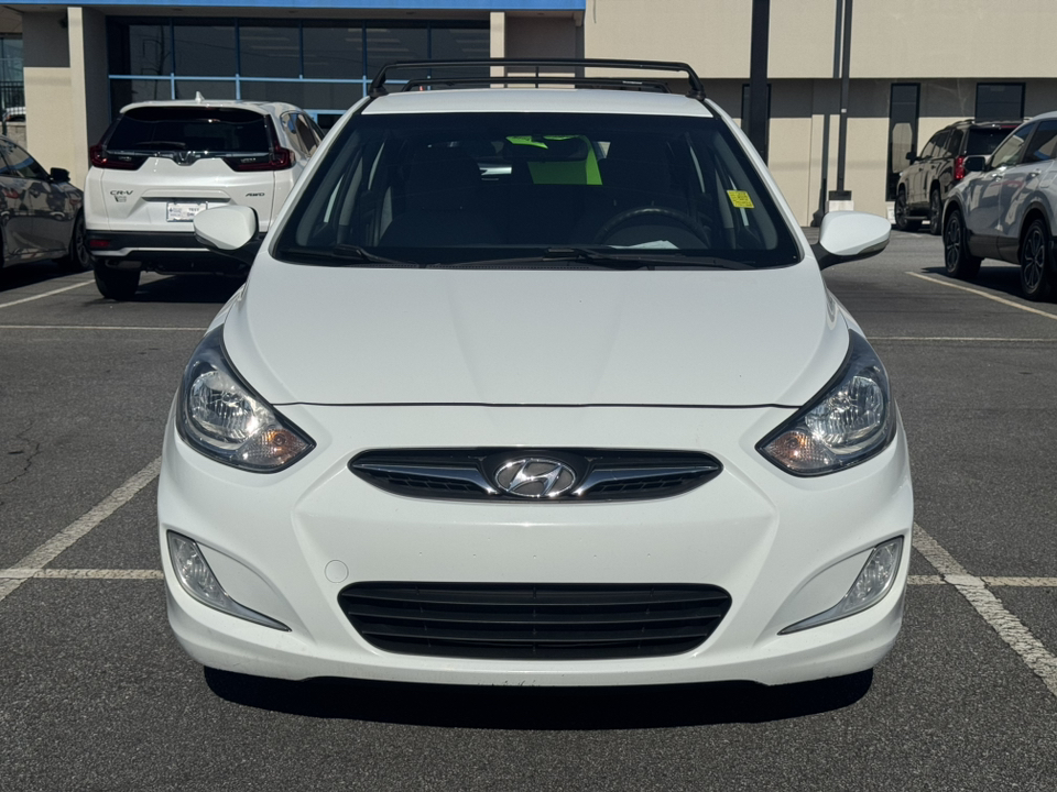 2013 Hyundai Accent SE 2