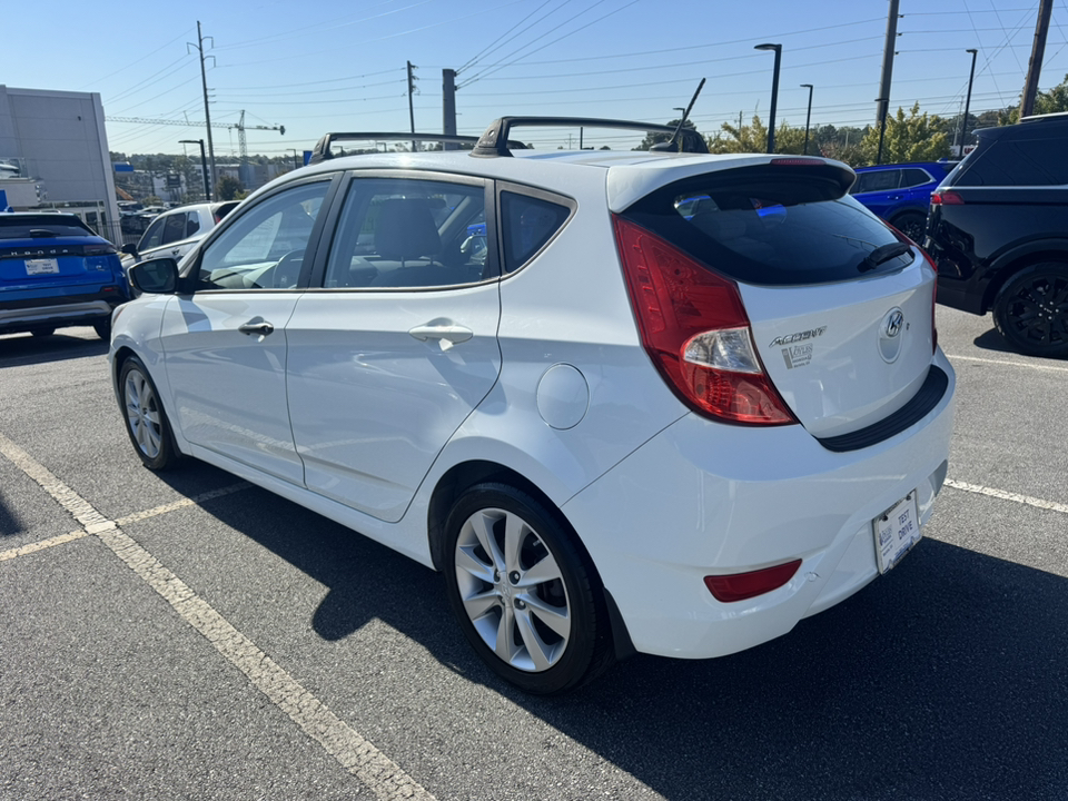 2013 Hyundai Accent SE 5