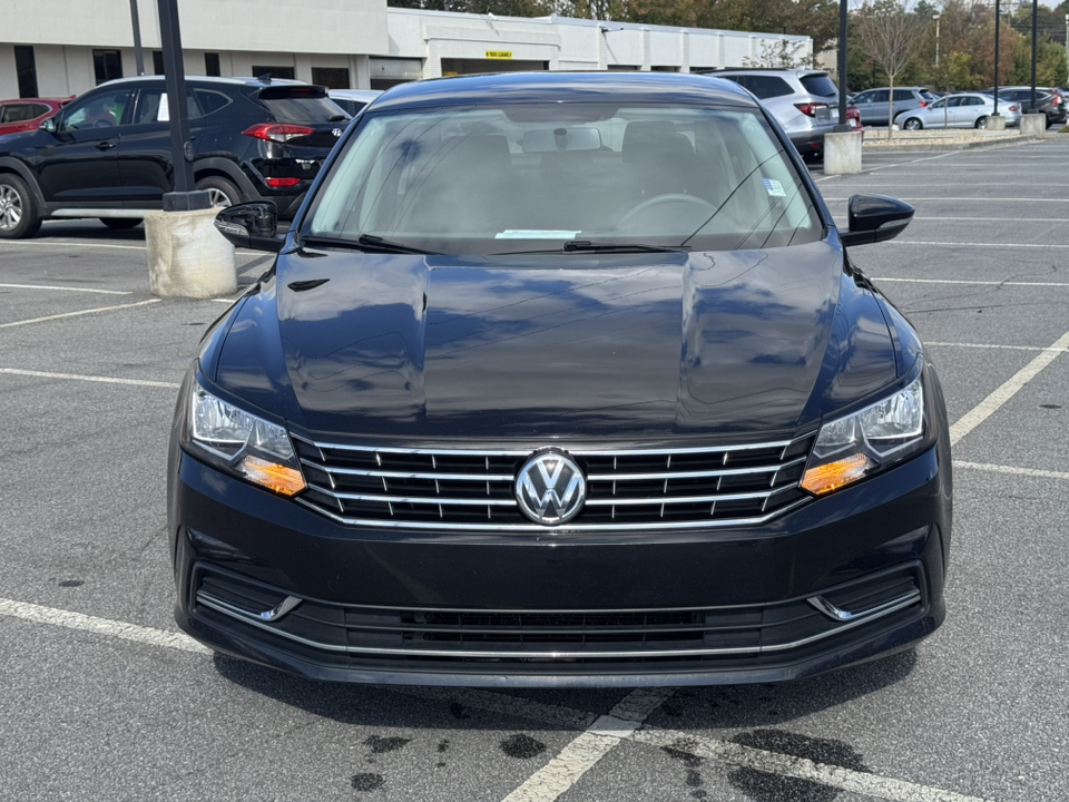 2018 Volkswagen Passat R-Line 2