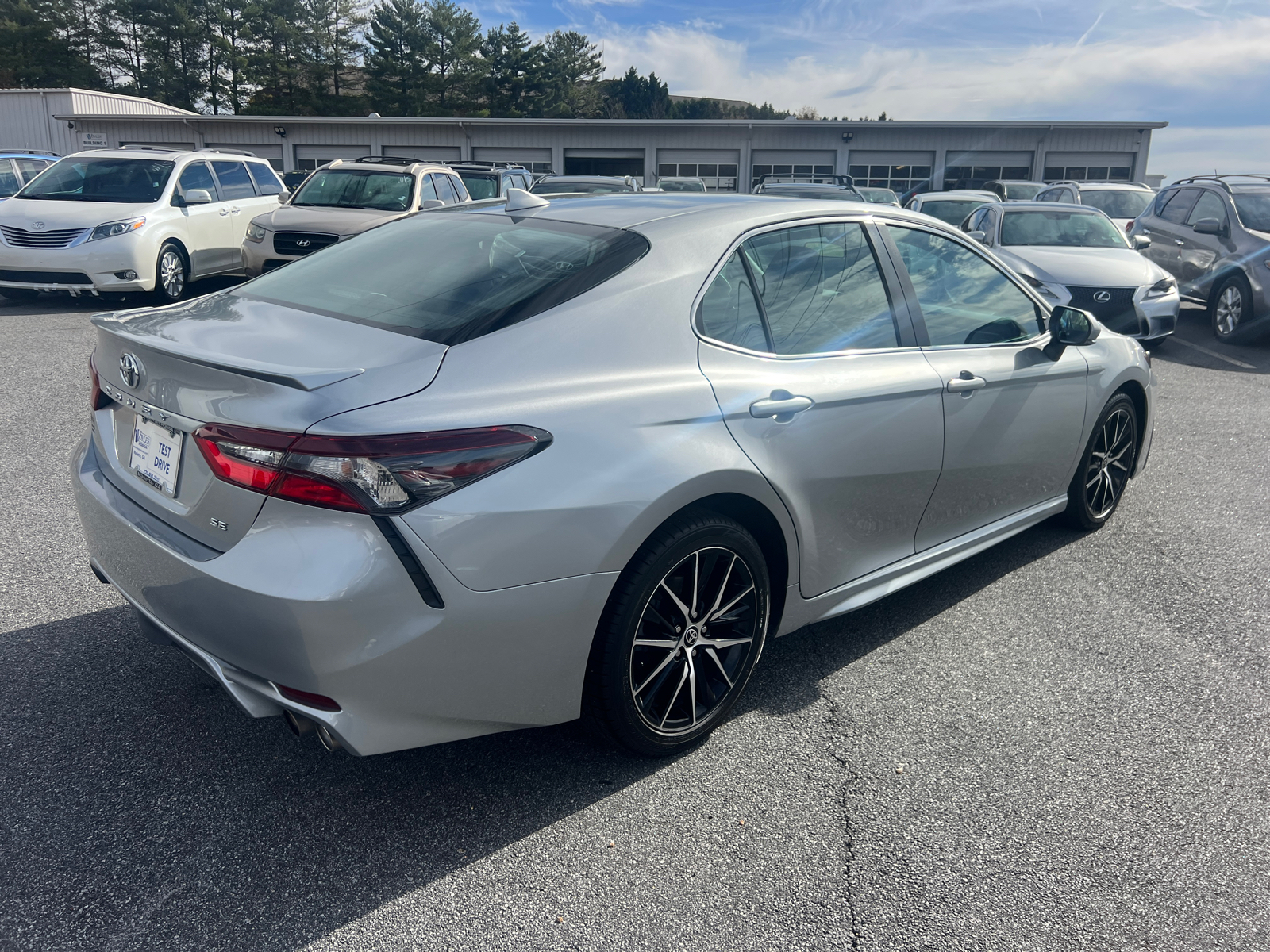 2022 Toyota Camry SE 7