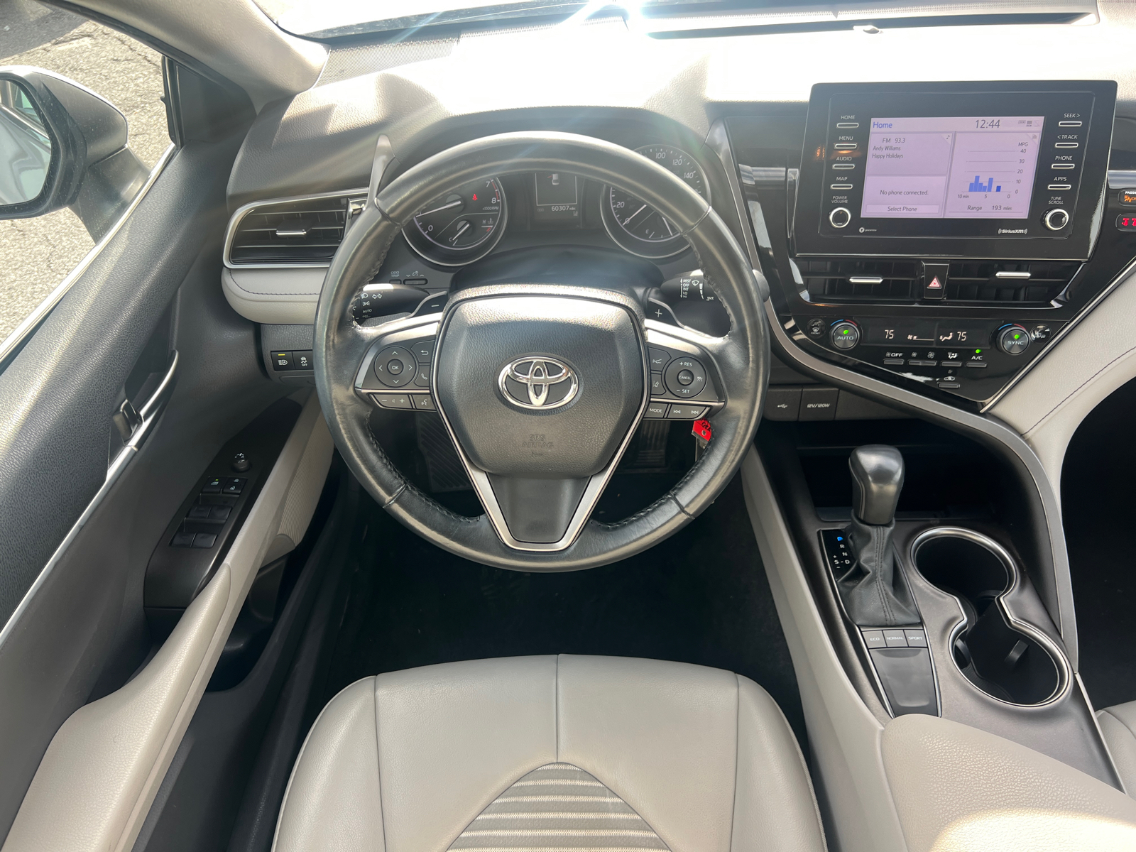 2022 Toyota Camry SE 15