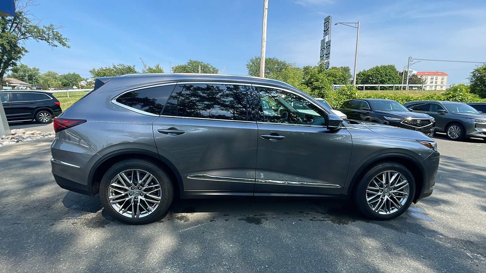 2022 Acura MDX w/Advance Package 9