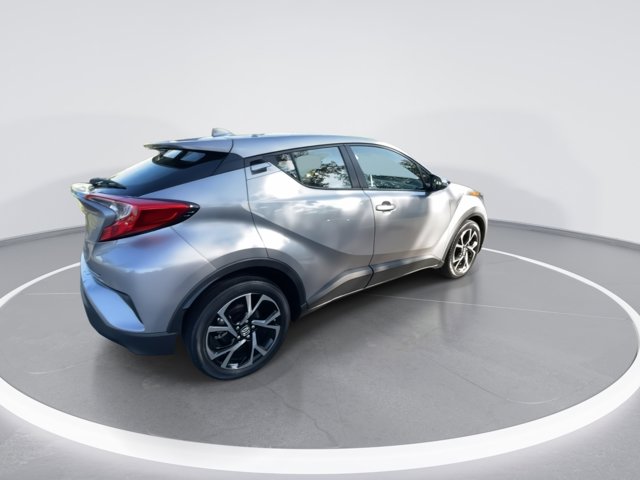 2019 Toyota C-HR XLE 3