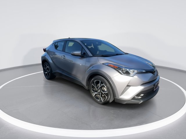 2019 Toyota C-HR XLE 8