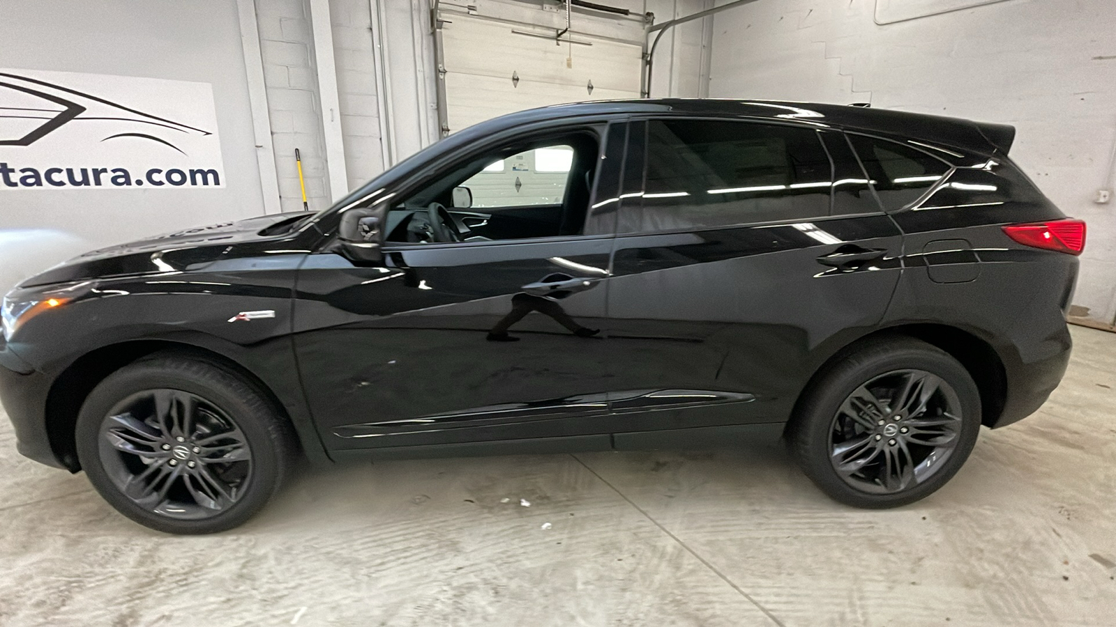 2024 Acura RDX w/A-Spec Package 5