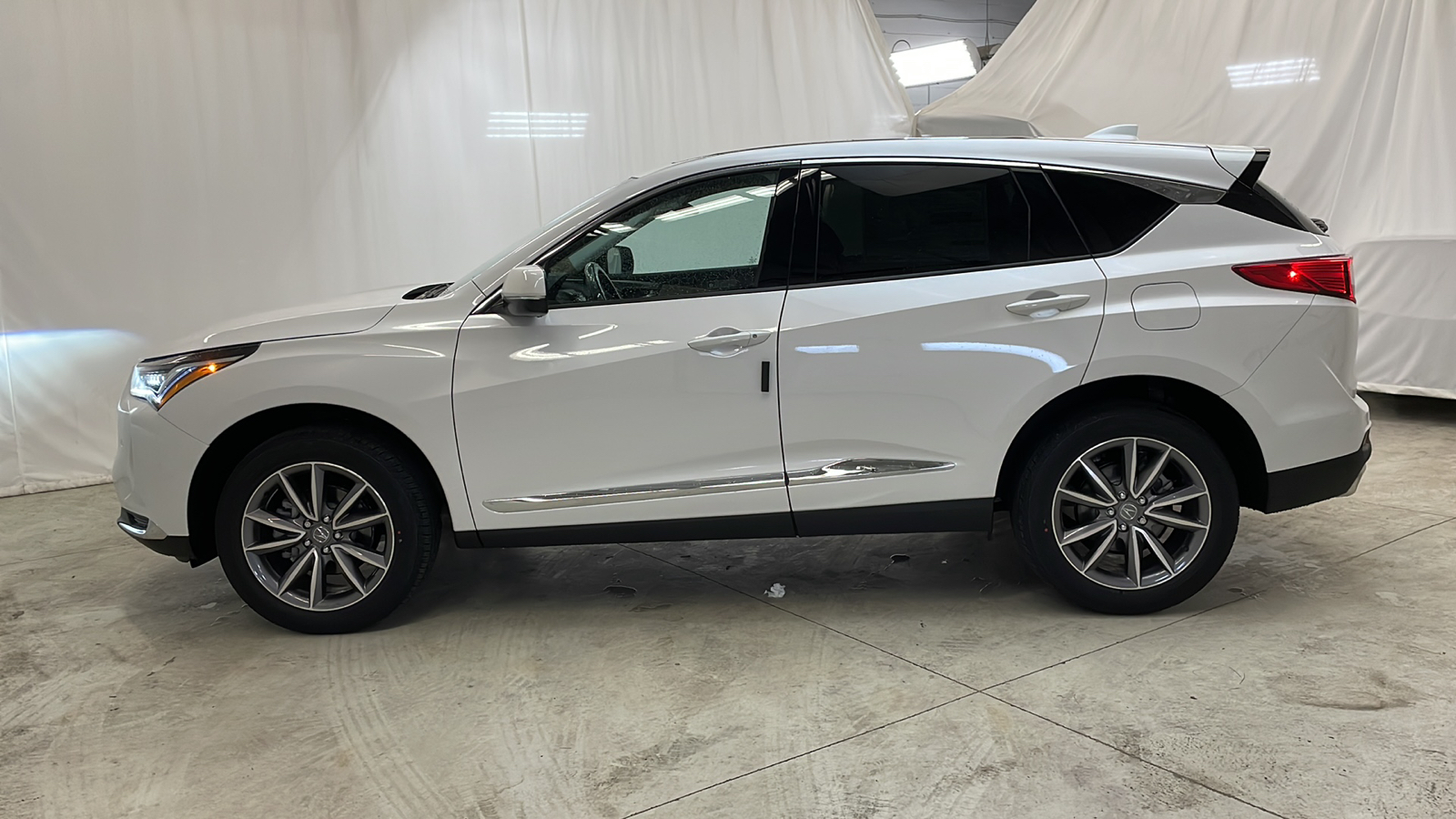 2024 Acura RDX w/Technology Package 5