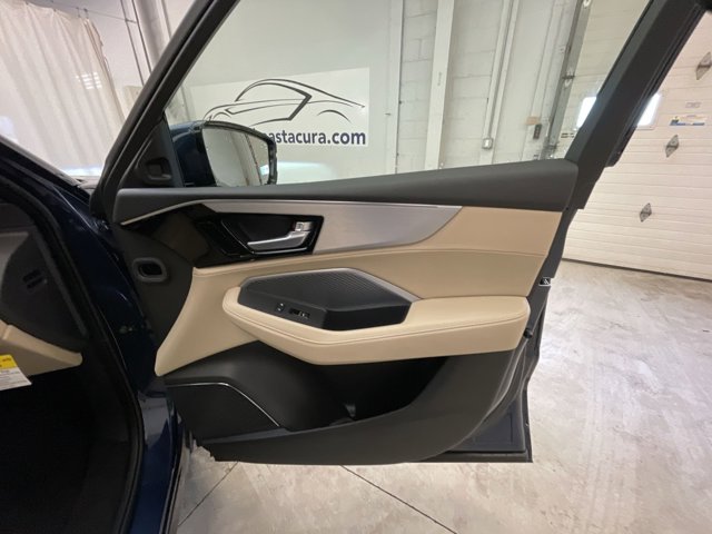 2025 Acura MDX TECH 34