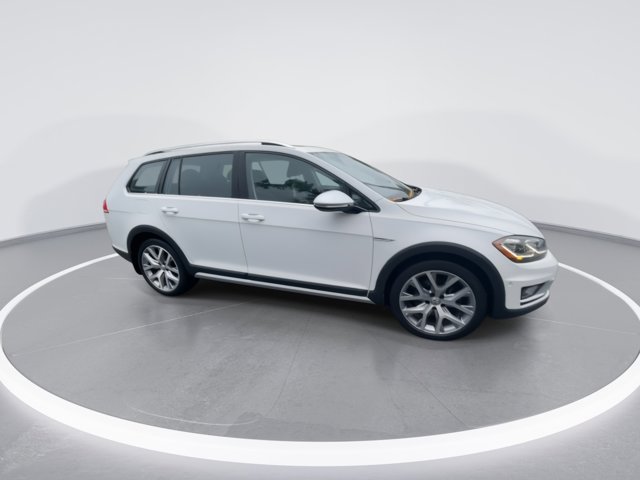 2018 Volkswagen Golf Alltrack SEL 9